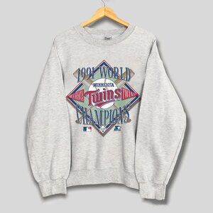 1991 Vintage Minnesota Twins World Series Baseball Sweatshirt, MLB Shirt Tee